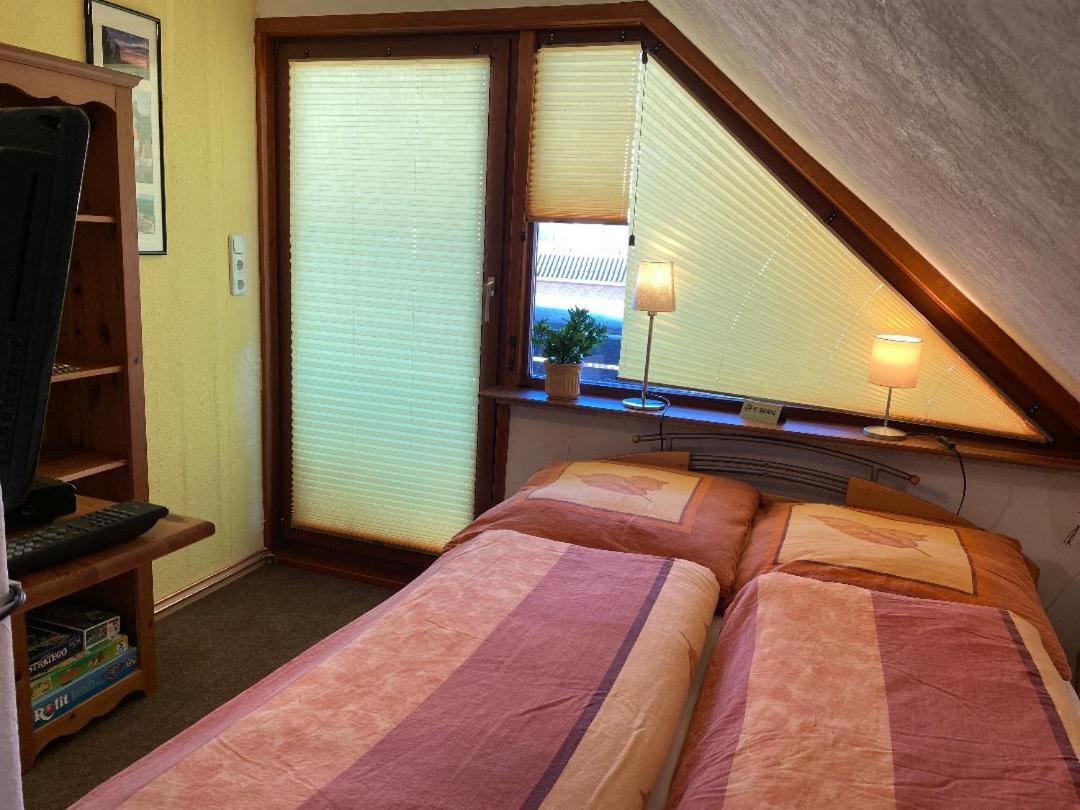Gemuetliches Zimmer Zentral In Der Lueneburger Heide Шнефердинген Экстерьер фото