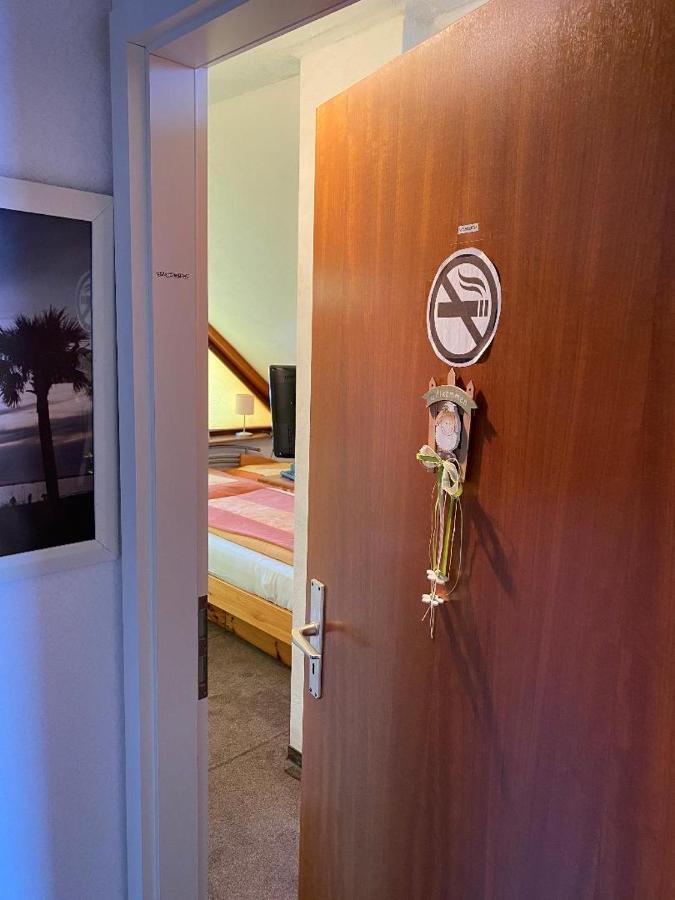Gemuetliches Zimmer Zentral In Der Lueneburger Heide Шнефердинген Экстерьер фото